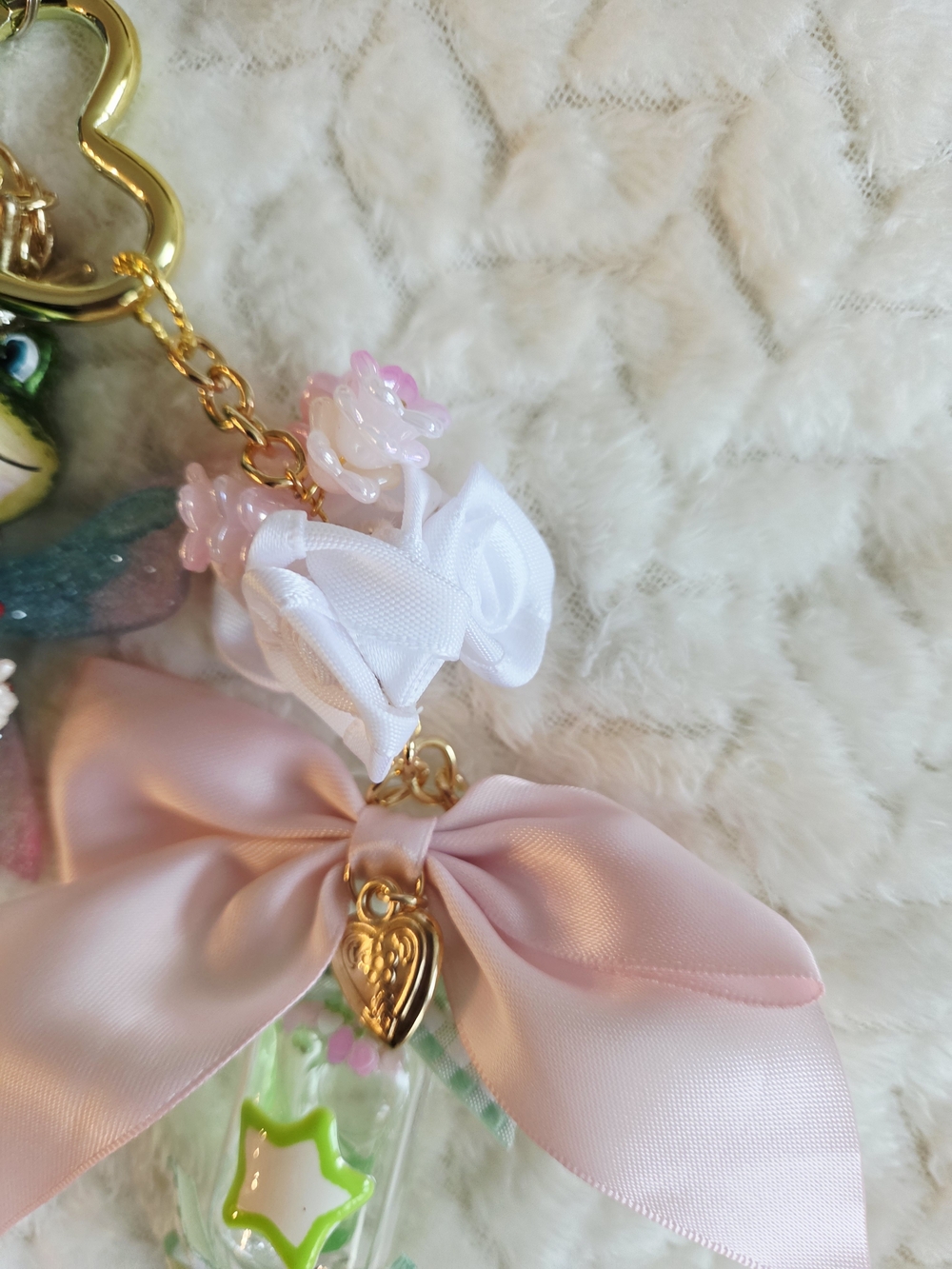 Funko Pop Princess Tiana And The Frog Keychain Charm with Pink Bow Bag Charm - Picture 7 of 8